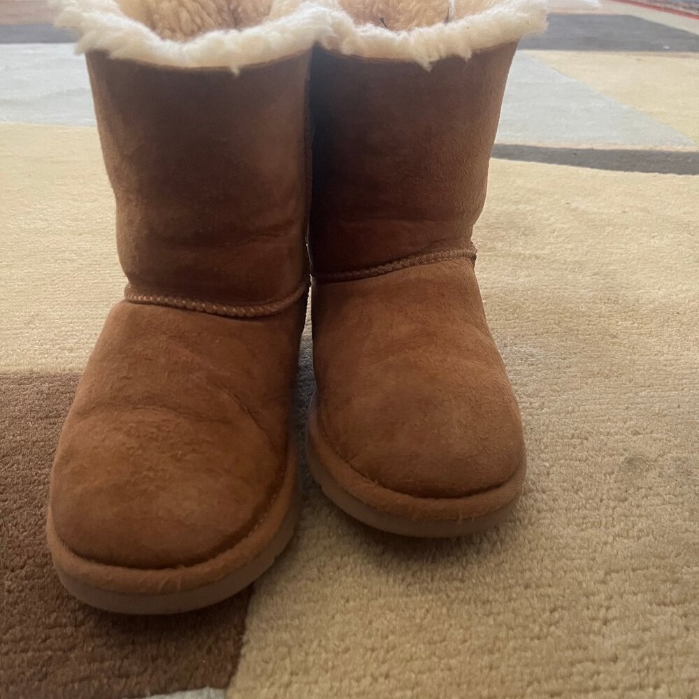 Baily  UGG boots  kids tan/white